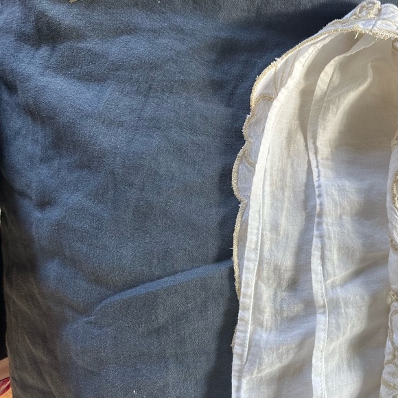 ANTHROPOLOGIE capped sleeve blouse cream w/ camel trim eyelet fabric. So cute! - Picture 7 of 8